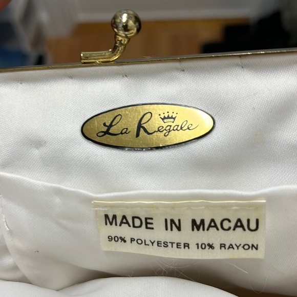 Vintage‎ La Regale Hand Beaded  Small Wedding Clutch - Picture 3 of 5